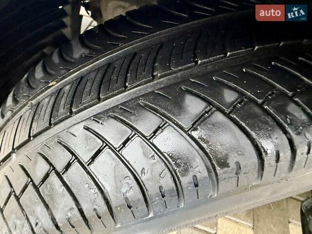 Серый Мазда 6, объемом двигателя 2 л и пробегом 427 тыс. км за 3400 $, фото 30 на Automoto.ua