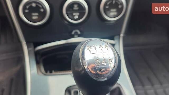 Сірий Мазда 6, об'ємом двигуна 2 л та пробігом 300 тис. км за 4250 $, фото 12 на Automoto.ua