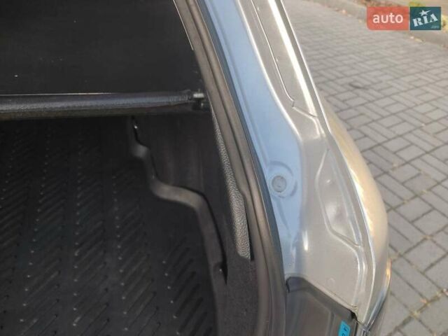Серый Мазда 6, объемом двигателя 2 л и пробегом 209 тыс. км за 4600 $, фото 6 на Automoto.ua