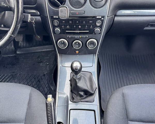 Сірий Мазда 6, об'ємом двигуна 2 л та пробігом 272 тис. км за 3999 $, фото 22 на Automoto.ua