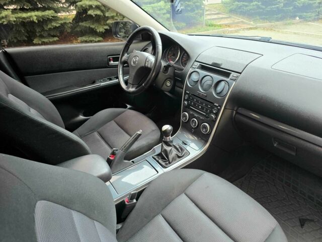 Серый Мазда 6, объемом двигателя 2 л и пробегом 200 тыс. км за 3600 $, фото 17 на Automoto.ua