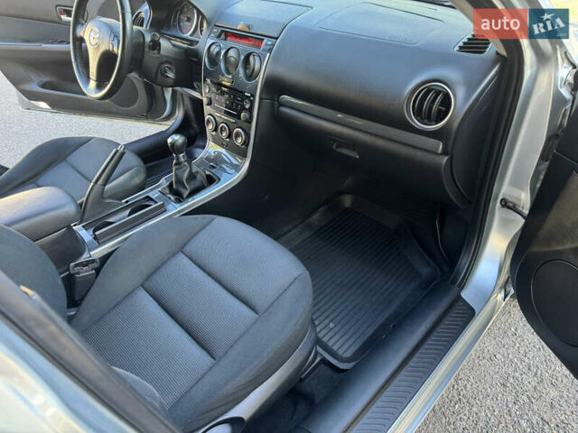 Серый Мазда 6, объемом двигателя 2 л и пробегом 225 тыс. км за 3999 $, фото 3 на Automoto.ua