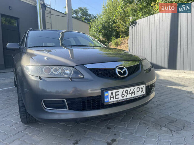 Сірий Мазда 6, об'ємом двигуна 2 л та пробігом 300 тис. км за 4800 $, фото 2 на Automoto.ua