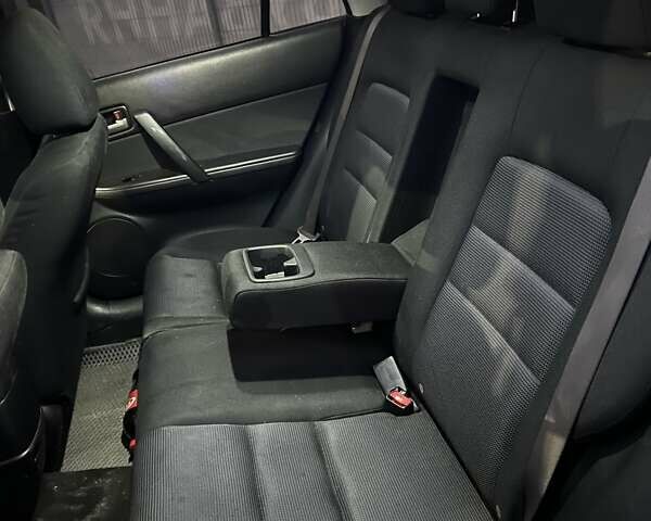 Серый Мазда 6, объемом двигателя 2 л и пробегом 460 тыс. км за 3800 $, фото 1 на Automoto.ua