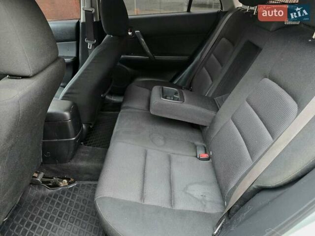 Сірий Мазда 6, об'ємом двигуна 2 л та пробігом 297 тис. км за 3400 $, фото 13 на Automoto.ua