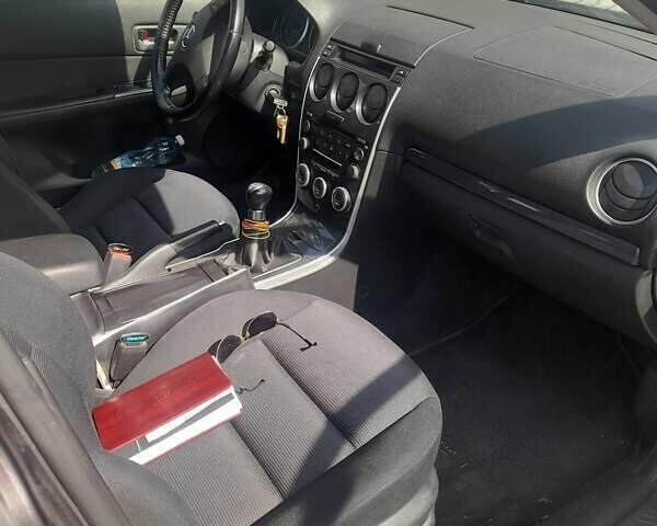 Сірий Мазда 6, об'ємом двигуна 1.8 л та пробігом 350 тис. км за 4000 $, фото 3 на Automoto.ua