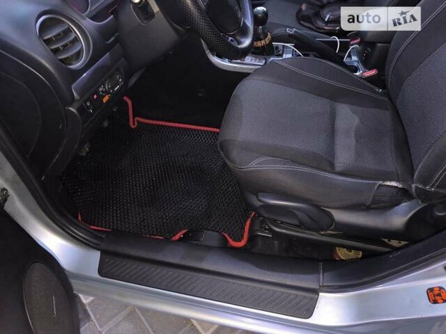Серый Мазда 6, объемом двигателя 2 л и пробегом 367 тыс. км за 5000 $, фото 13 на Automoto.ua