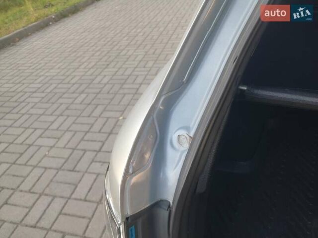 Серый Мазда 6, объемом двигателя 2 л и пробегом 209 тыс. км за 4600 $, фото 4 на Automoto.ua