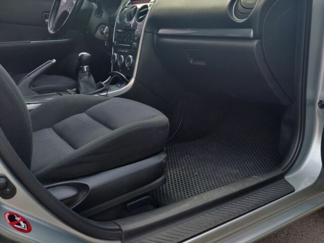 Сірий Мазда 6, об'ємом двигуна 2 л та пробігом 252 тис. км за 4500 $, фото 11 на Automoto.ua