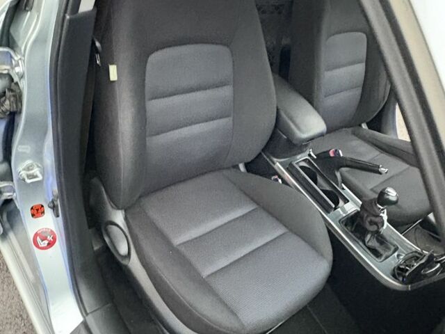 Серый Мазда 6, объемом двигателя 1.8 л и пробегом 170 тыс. км за 5500 $, фото 9 на Automoto.ua