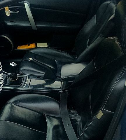 Серый Мазда 6, объемом двигателя 2 л и пробегом 200 тыс. км за 5500 $, фото 2 на Automoto.ua