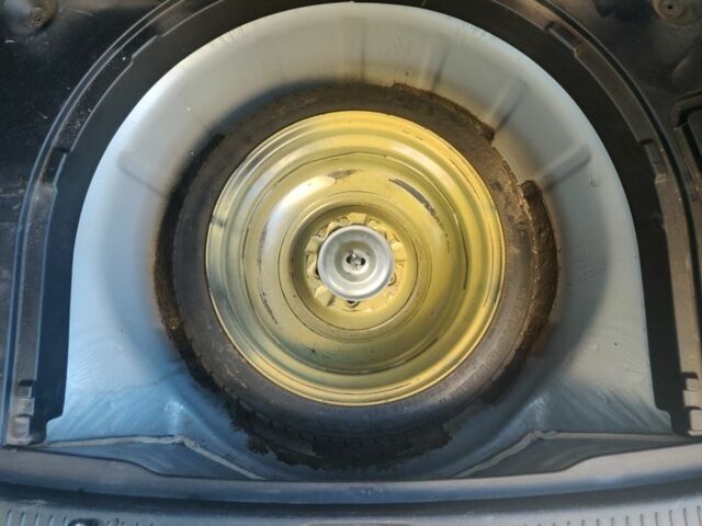 Сірий Мазда 6, об'ємом двигуна 2 л та пробігом 252 тис. км за 4500 $, фото 22 на Automoto.ua