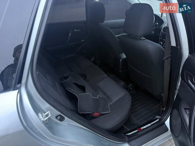 Сірий Мазда 6, об'ємом двигуна 2 л та пробігом 280 тис. км за 4500 $, фото 6 на Automoto.ua