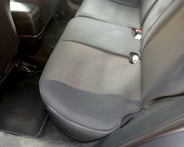 Сірий Мазда 6, об'ємом двигуна 2 л та пробігом 369 тис. км за 4200 $, фото 6 на Automoto.ua