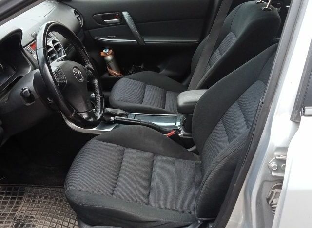 Серый Мазда 6, объемом двигателя 2 л и пробегом 247 тыс. км за 4000 $, фото 6 на Automoto.ua