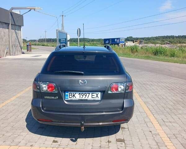Сірий Мазда 6, об'ємом двигуна 2 л та пробігом 200 тис. км за 5200 $, фото 4 на Automoto.ua