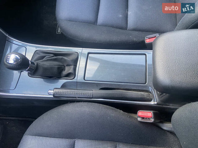 Серый Мазда 6, объемом двигателя 2 л и пробегом 236 тыс. км за 4850 $, фото 11 на Automoto.ua