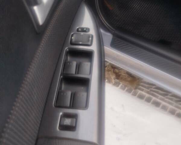 Сірий Мазда 6, об'ємом двигуна 2 л та пробігом 306 тис. км за 4500 $, фото 10 на Automoto.ua