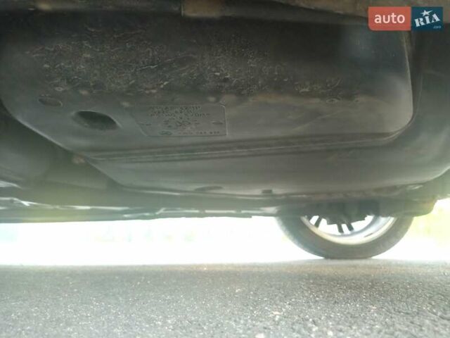 Сірий Мазда 6, об'ємом двигуна 2 л та пробігом 258 тис. км за 5300 $, фото 25 на Automoto.ua