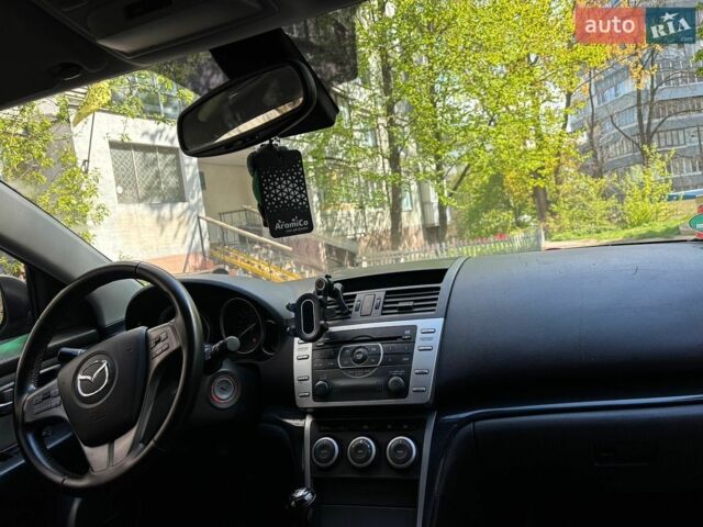 Сірий Мазда 6, об'ємом двигуна 2 л та пробігом 296 тис. км за 6500 $, фото 7 на Automoto.ua