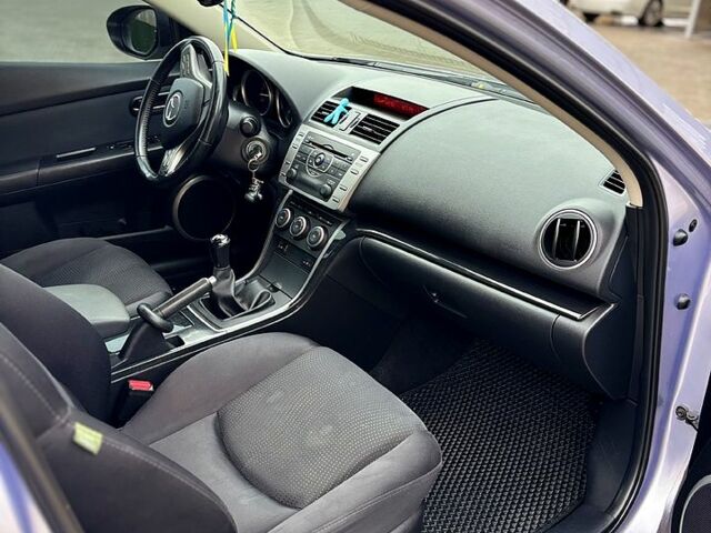 Серый Мазда 6, объемом двигателя 1.8 л и пробегом 0 тыс. км за 6000 $, фото 2 на Automoto.ua