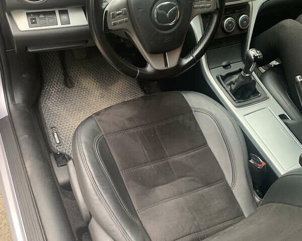 Серый Мазда 6, объемом двигателя 2 л и пробегом 278 тыс. км за 7500 $, фото 10 на Automoto.ua