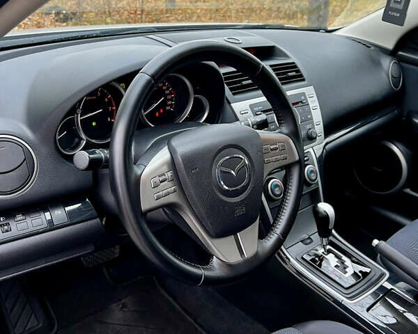 Сірий Мазда 6, об'ємом двигуна 2 л та пробігом 179 тис. км за 7750 $, фото 34 на Automoto.ua