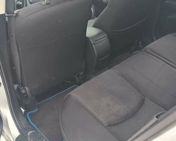 Серый Мазда 6, объемом двигателя 2 л и пробегом 250 тыс. км за 5200 $, фото 7 на Automoto.ua