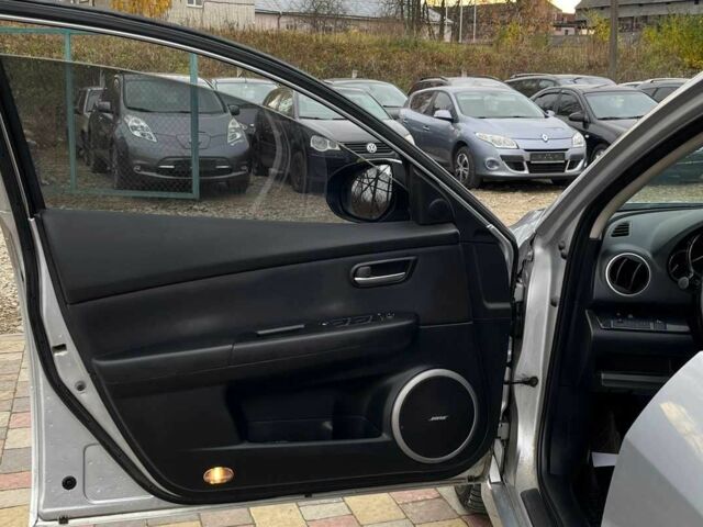 Сірий Мазда 6, об'ємом двигуна 2 л та пробігом 275 тис. км за 6600 $, фото 17 на Automoto.ua
