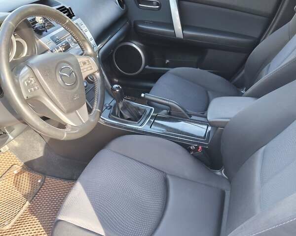 Серый Мазда 6, объемом двигателя 2 л и пробегом 285 тыс. км за 6700 $, фото 28 на Automoto.ua