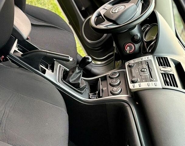 Сірий Мазда 6, об'ємом двигуна 1.8 л та пробігом 251 тис. км за 6200 $, фото 16 на Automoto.ua