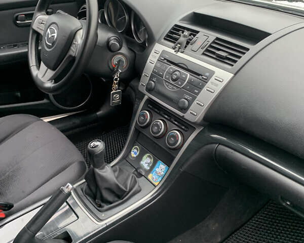 Сірий Мазда 6, об'ємом двигуна 2 л та пробігом 271 тис. км за 5500 $, фото 16 на Automoto.ua