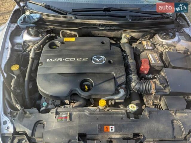 Сірий Мазда 6, об'ємом двигуна 2.2 л та пробігом 317 тис. км за 7500 $, фото 20 на Automoto.ua