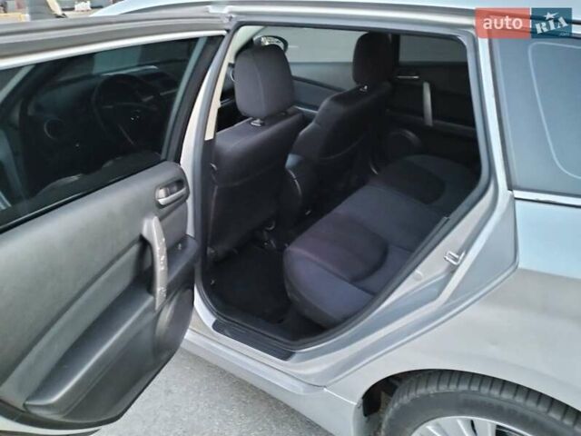 Серый Мазда 6, объемом двигателя 2 л и пробегом 255 тыс. км за 8000 $, фото 5 на Automoto.ua