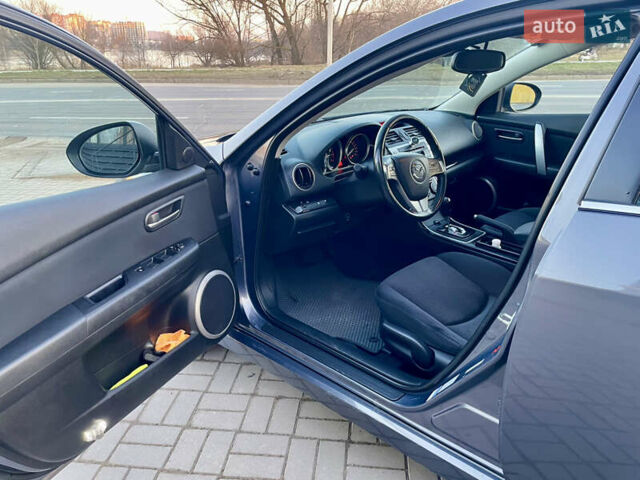 Серый Мазда 6, объемом двигателя 2 л и пробегом 250 тыс. км за 7300 $, фото 15 на Automoto.ua