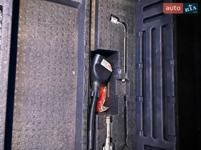 Сірий Мазда 6, об'ємом двигуна 2 л та пробігом 430 тис. км за 5000 $, фото 22 на Automoto.ua