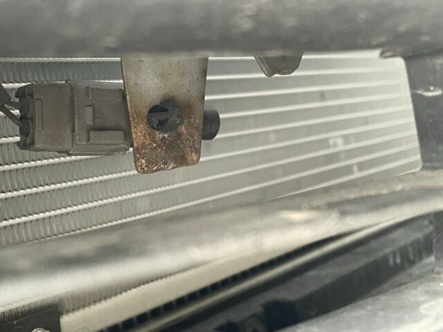 Серый Мазда 6, объемом двигателя 2 л и пробегом 192 тыс. км за 9500 $, фото 9 на Automoto.ua