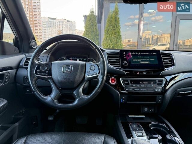 Сірий Мазда 6, об'ємом двигуна 2 л та пробігом 294 тис. км за 6420 $, фото 3 на Automoto.ua