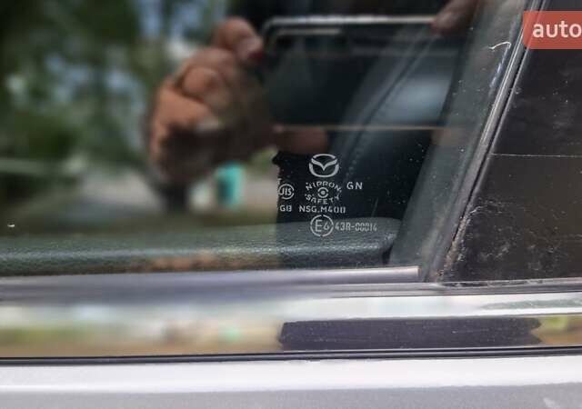 Серый Мазда 6, объемом двигателя 2 л и пробегом 360 тыс. км за 6000 $, фото 3 на Automoto.ua
