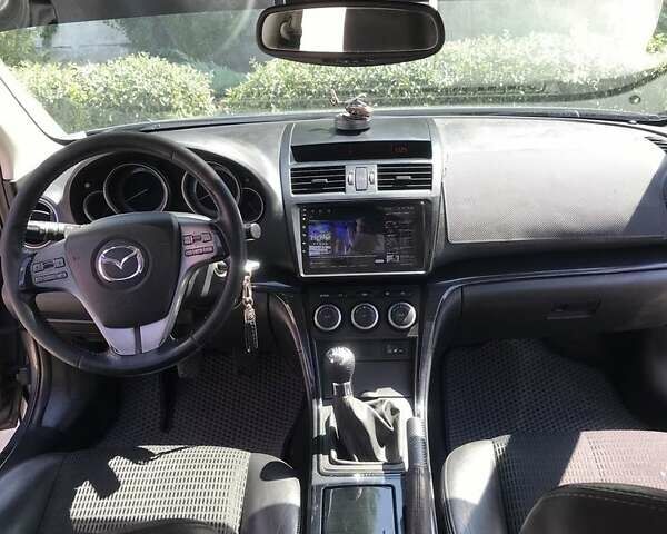 Серый Мазда 6, объемом двигателя 2 л и пробегом 301 тыс. км за 6600 $, фото 8 на Automoto.ua