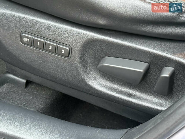 Серый Мазда 6, объемом двигателя 2 л и пробегом 186 тыс. км за 6750 $, фото 43 на Automoto.ua