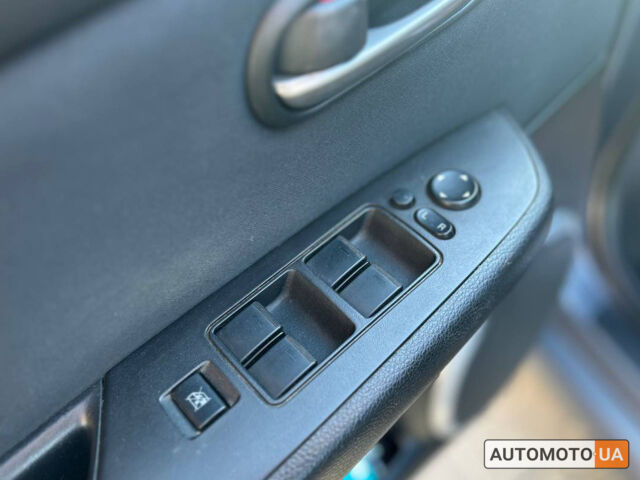 Сірий Мазда 6, об'ємом двигуна 2.2 л та пробігом 253 тис. км за 7600 $, фото 10 на Automoto.ua