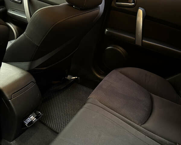 Сірий Мазда 6, об'ємом двигуна 2.2 л та пробігом 319 тис. км за 6350 $, фото 16 на Automoto.ua