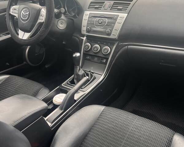 Сірий Мазда 6, об'ємом двигуна 2.18 л та пробігом 305 тис. км за 6999 $, фото 9 на Automoto.ua