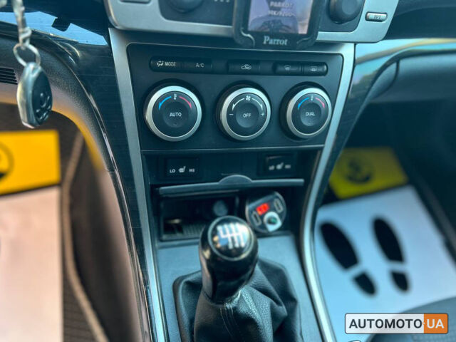 Сірий Мазда 6, об'ємом двигуна 2.2 л та пробігом 253 тис. км за 7600 $, фото 15 на Automoto.ua