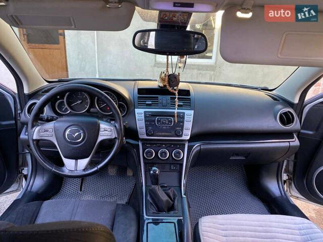 Сірий Мазда 6, об'ємом двигуна 2 л та пробігом 330 тис. км за 6550 $, фото 12 на Automoto.ua