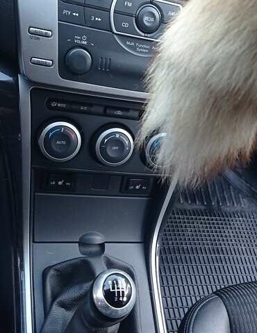 Серый Мазда 6, объемом двигателя 2.2 л и пробегом 235 тыс. км за 9000 $, фото 8 на Automoto.ua