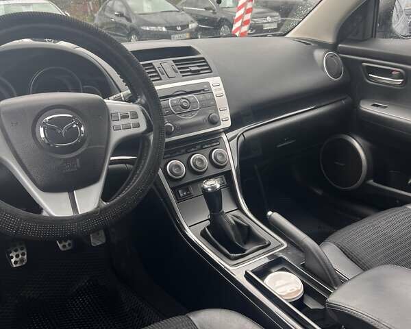 Сірий Мазда 6, об'ємом двигуна 2.18 л та пробігом 305 тис. км за 6999 $, фото 10 на Automoto.ua