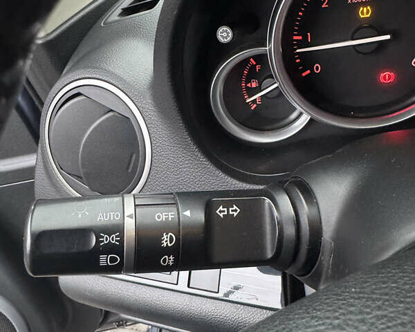 Сірий Мазда 6, об'ємом двигуна 2.2 л та пробігом 319 тис. км за 6350 $, фото 12 на Automoto.ua