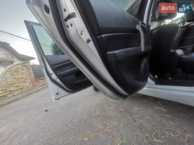 Сірий Мазда 6, об'ємом двигуна 2 л та пробігом 270 тис. км за 5600 $, фото 13 на Automoto.ua